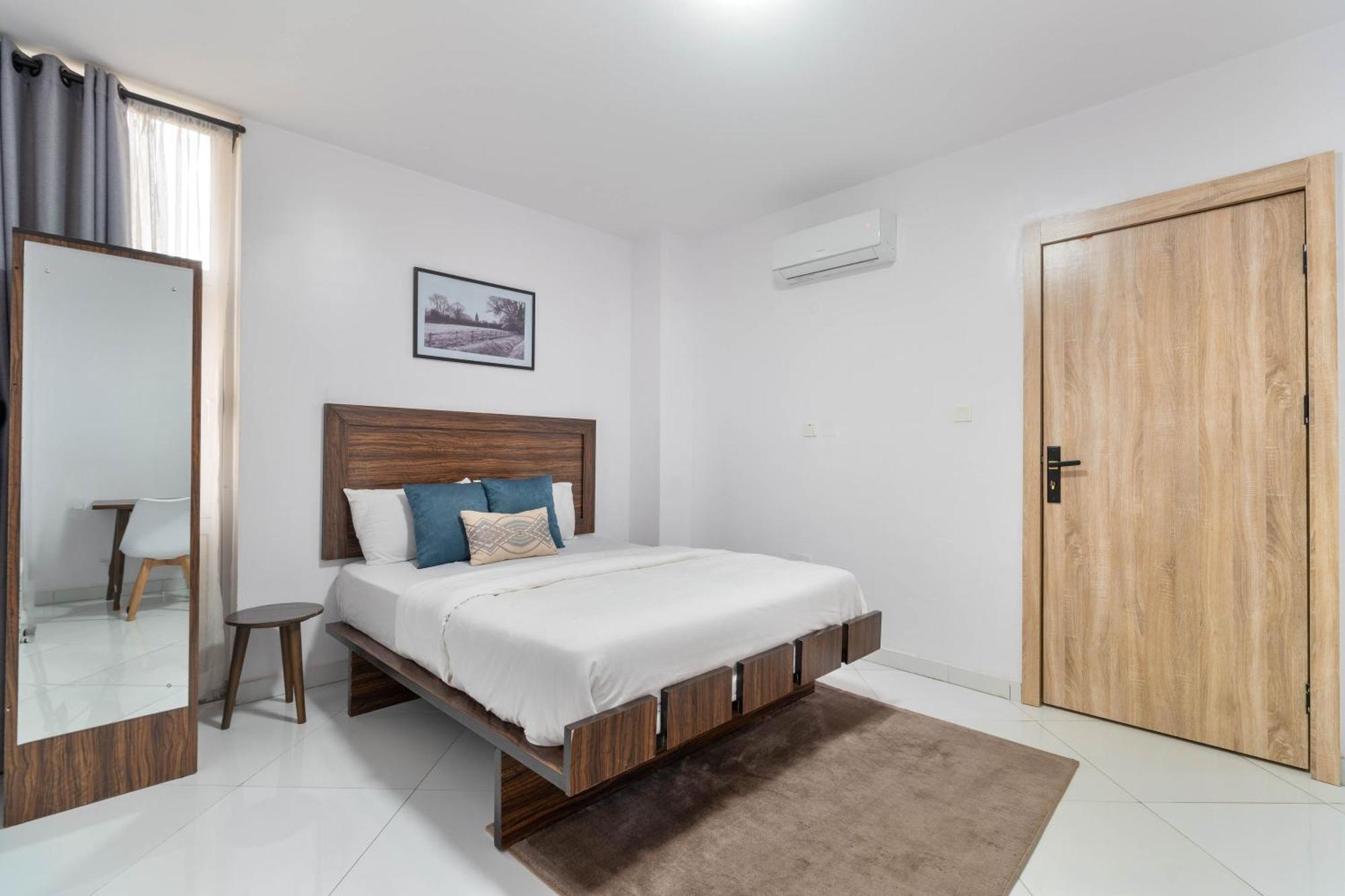 Sigma Base Aparthotel