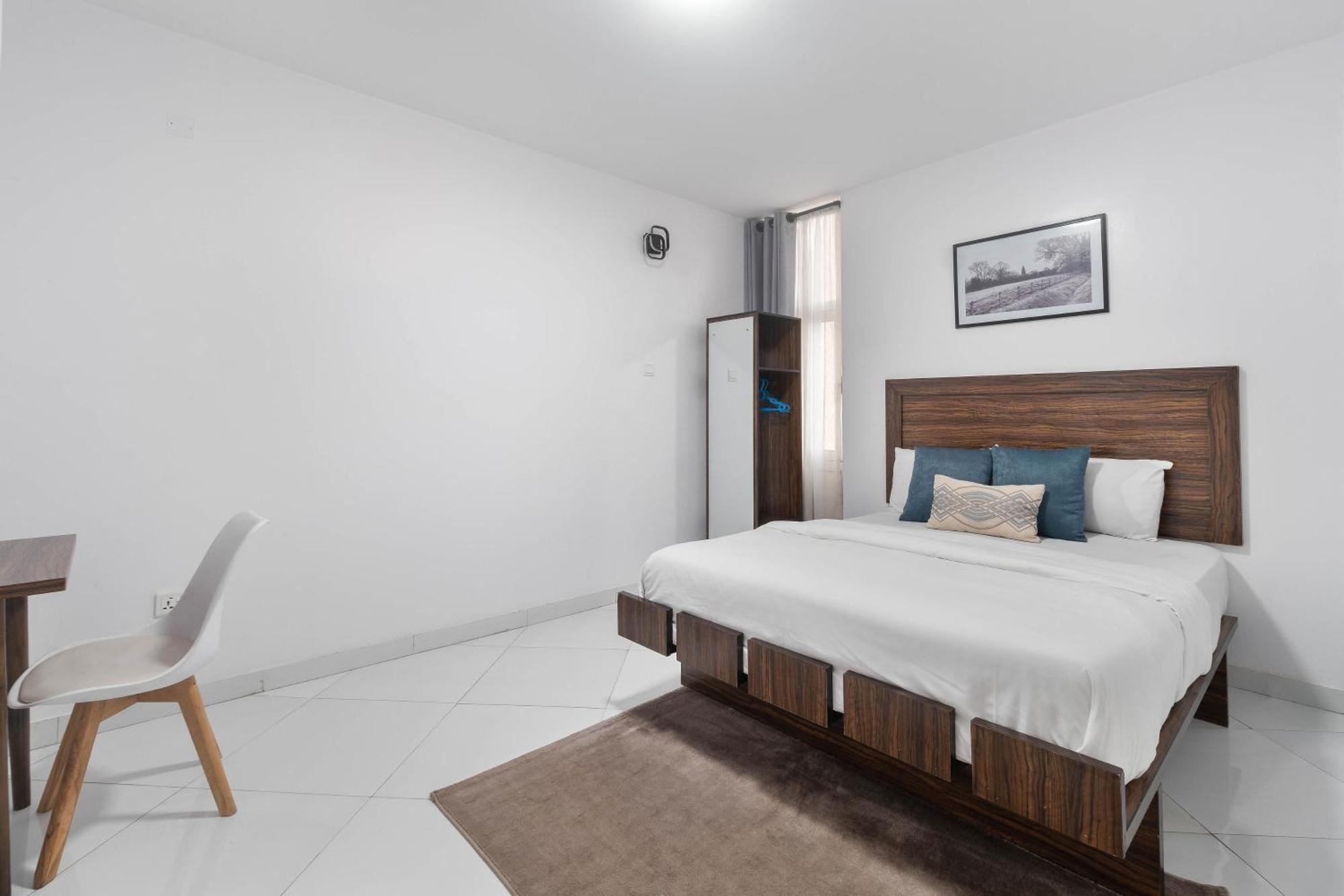Sigma Base Aparthotel