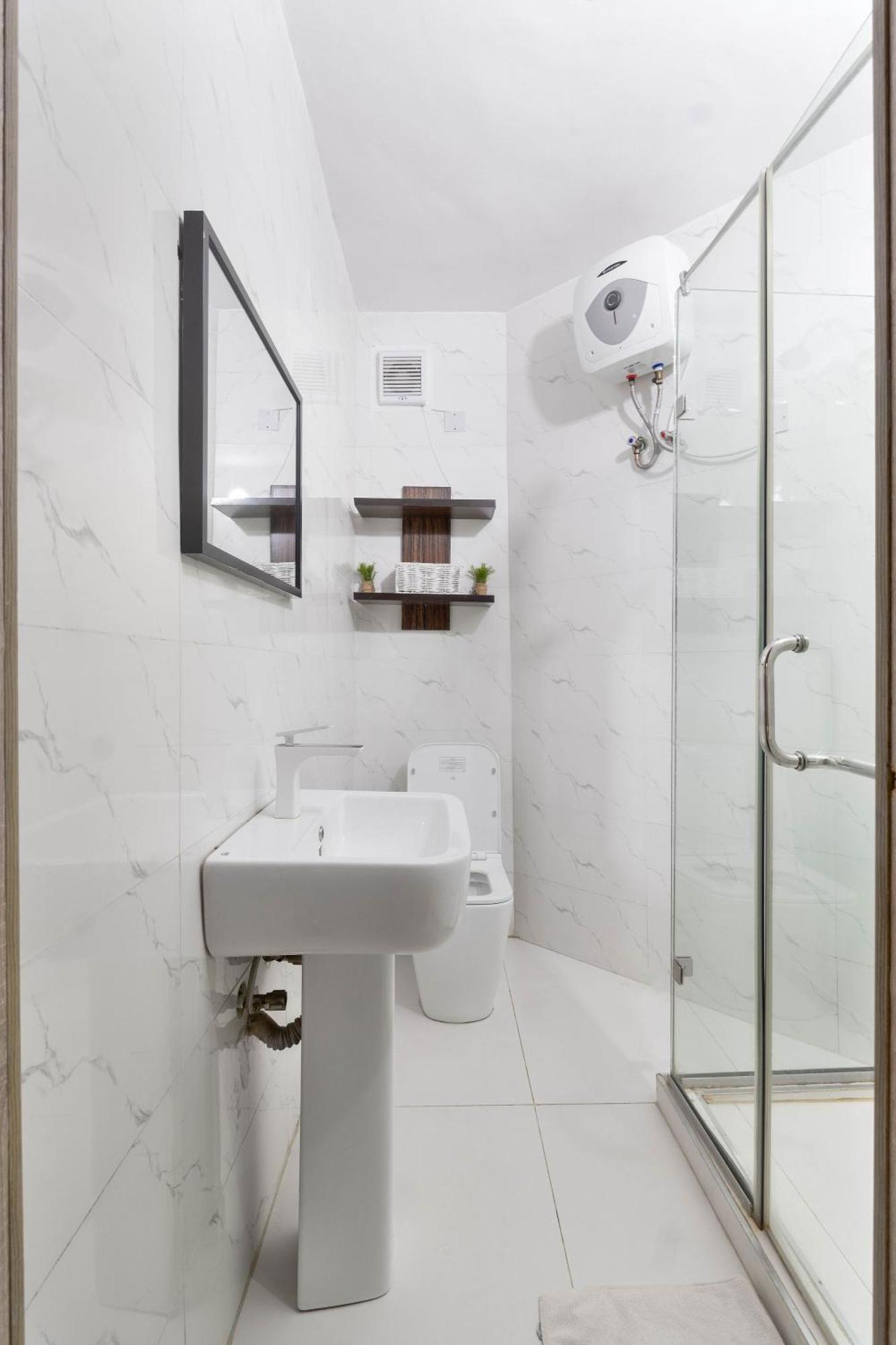 Sigma Base Aparthotel *