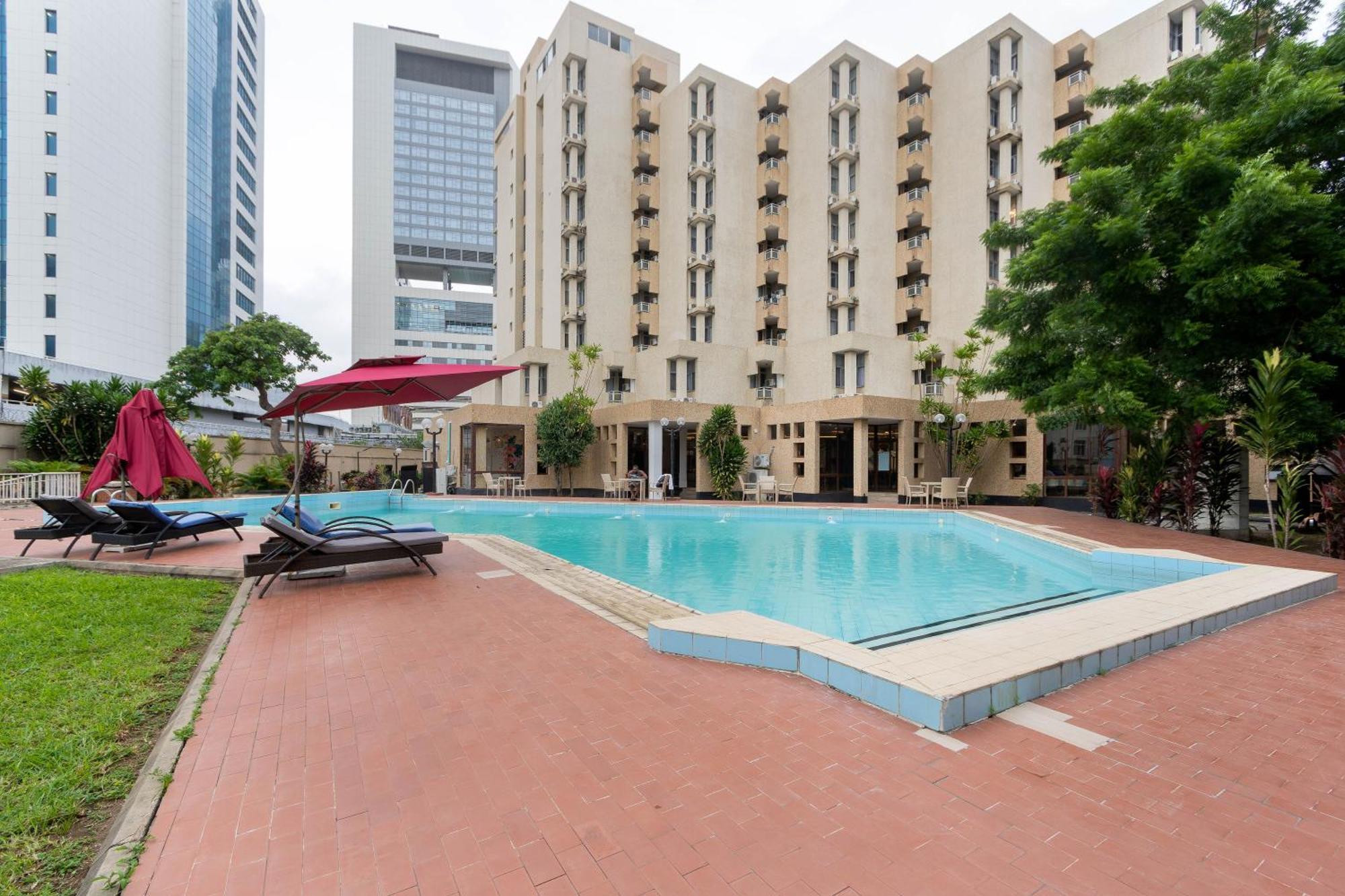 Aparthotel Sigma Base *